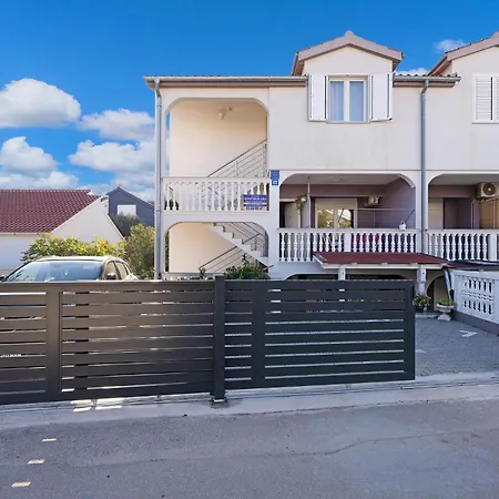 In With Wifi Apartament Vodice