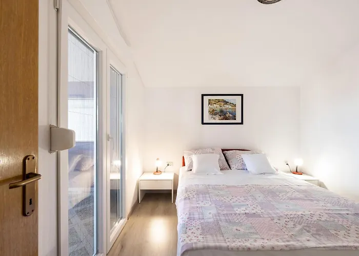 Appartement In With Wifi Vodice